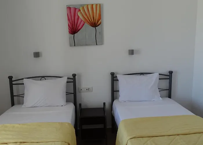 Hermes-Ios Rooms To Let